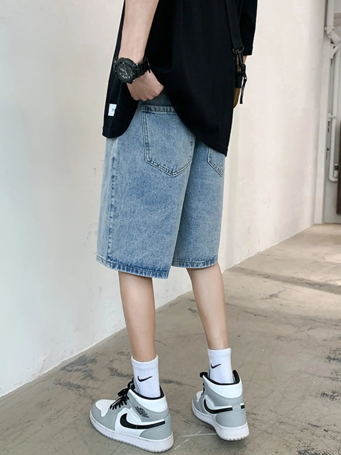 Men's Casual Loose Fit Denim Shorts