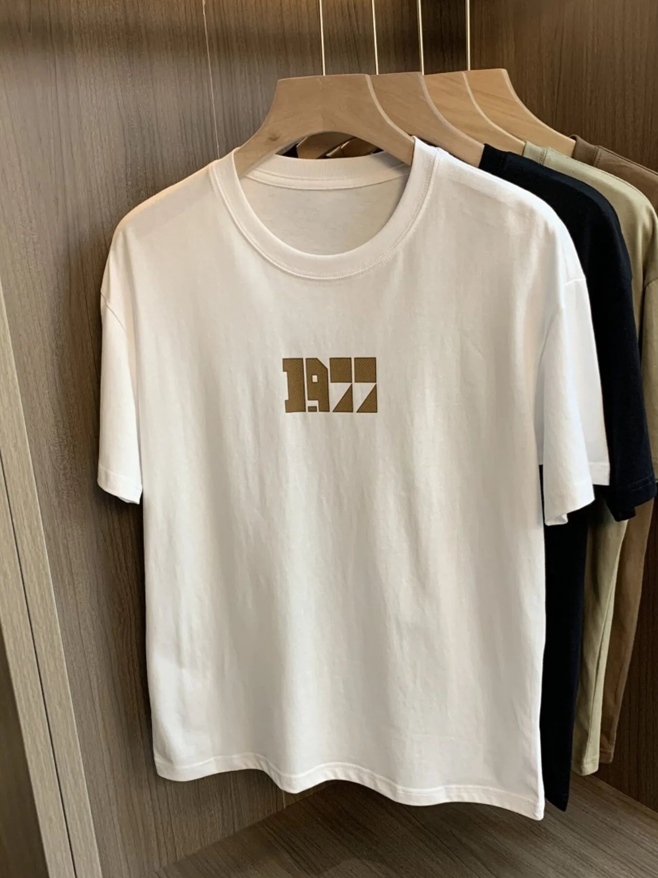 Men's Plus Size Vintage 1977 Graphic Round Neck T-Shirt