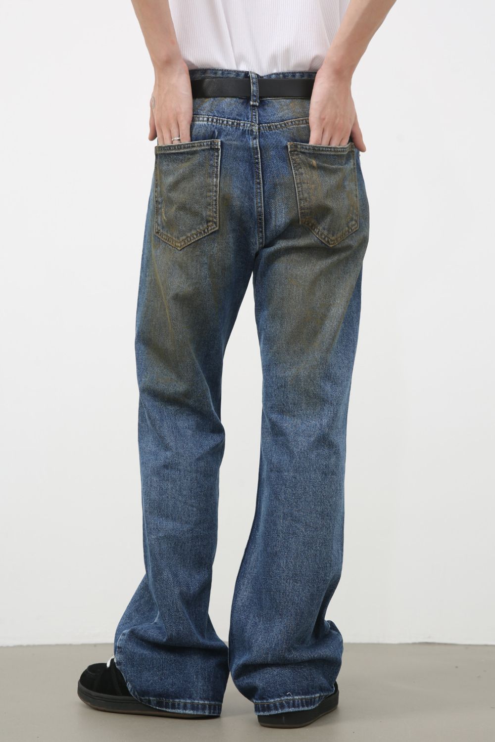 Men's Distressed Jeans