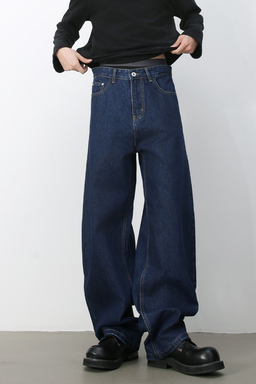 Men's Wide Leg Cargo Jeans