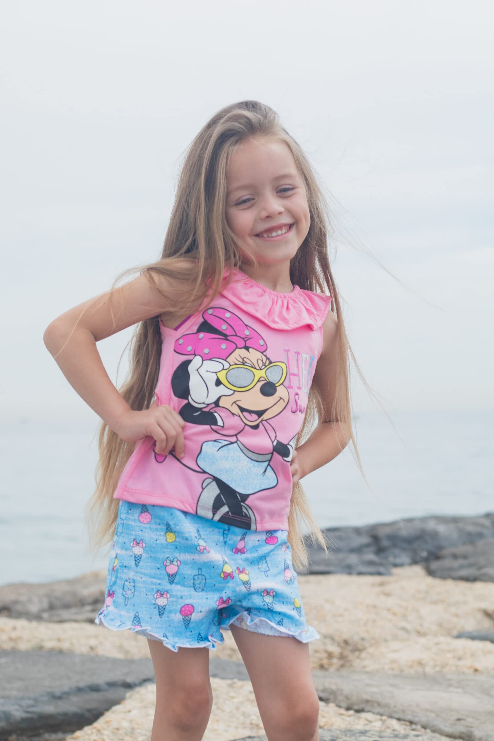 Disney Minnie Mouse Toddler Girls Graphic T-Shirt and Shorts Outfit Set Light Pink/Light Blue 3T