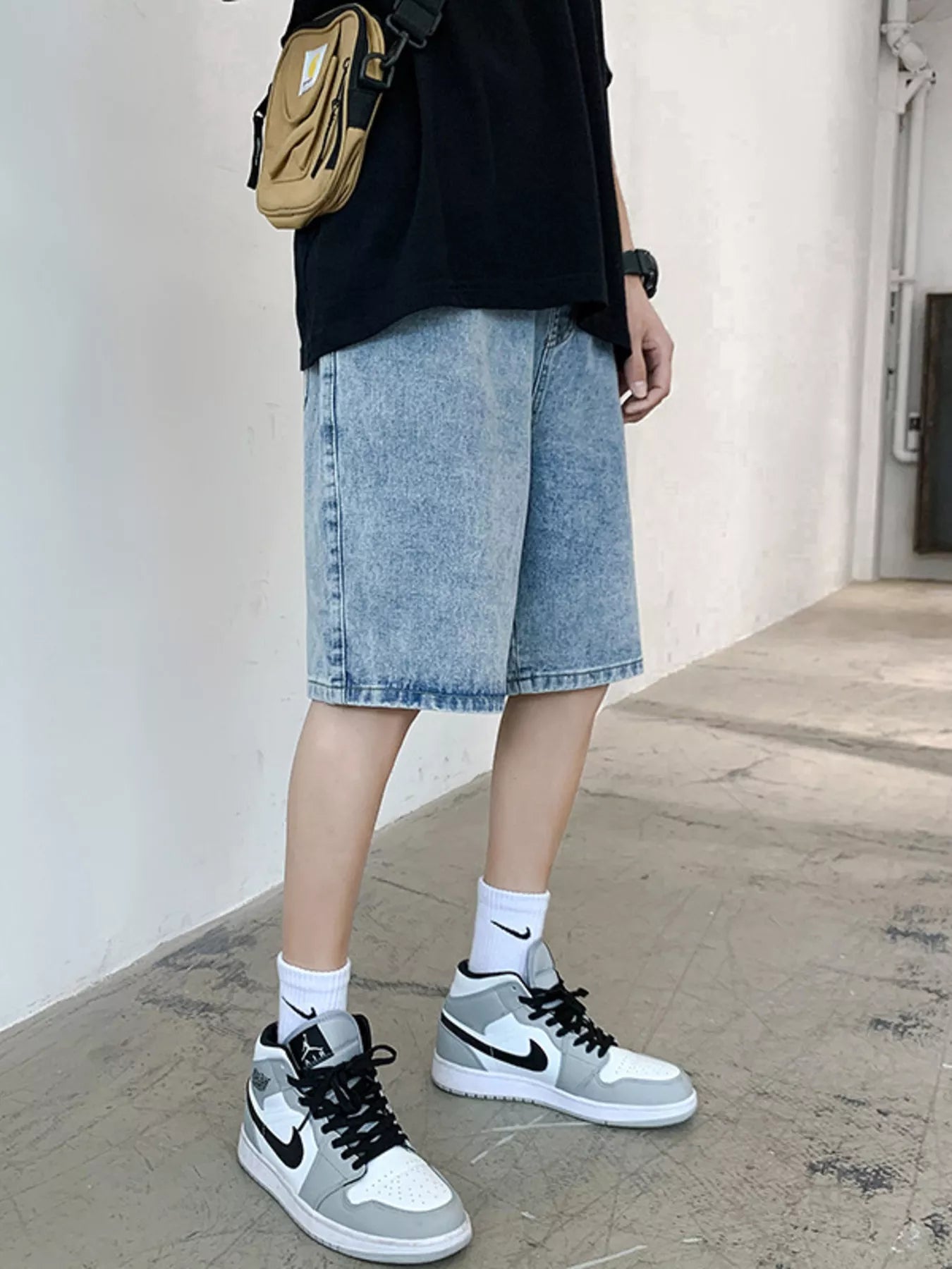 Men's Casual Loose Fit Denim Shorts