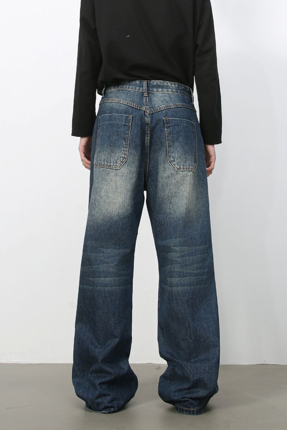 Men's Wide Leg Jeans