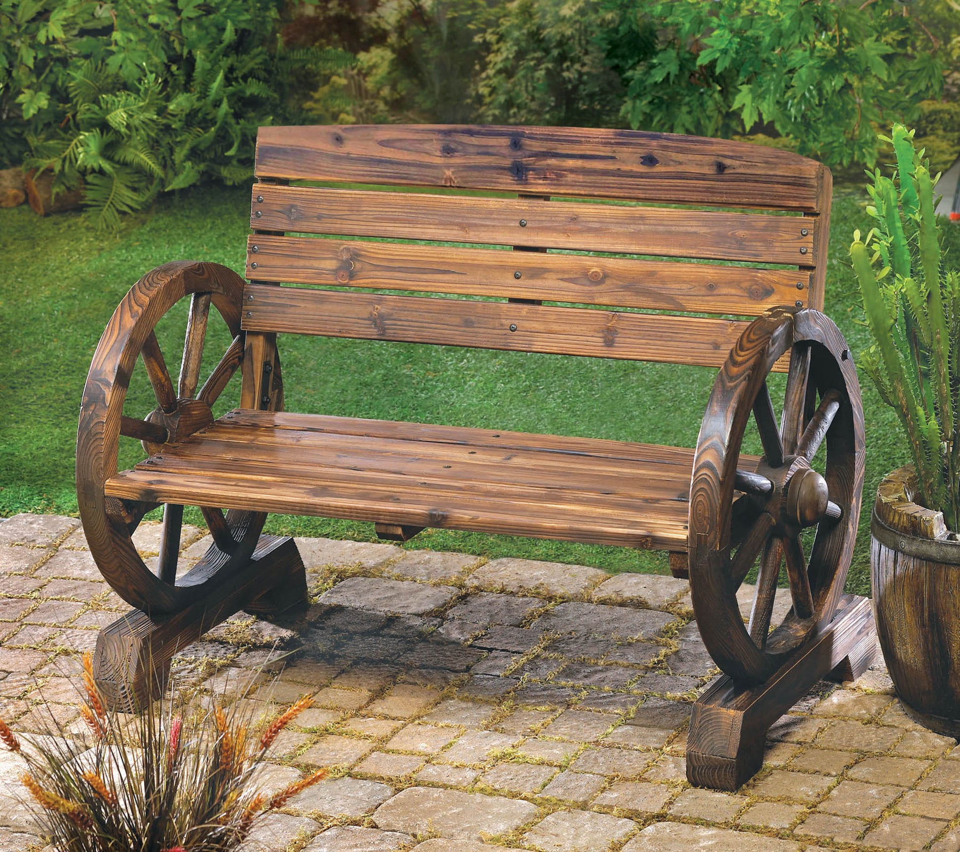 Rustic Fir Wagon Wheel Garden Bench with Armrests