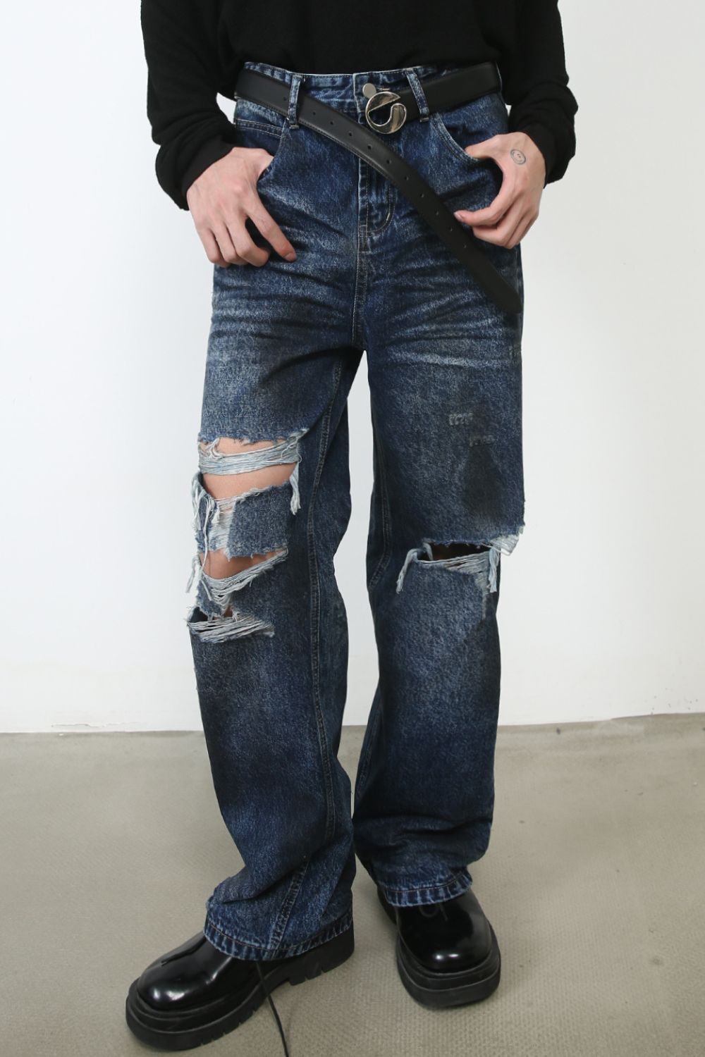 Men's Distressed Jeans with Pockets
