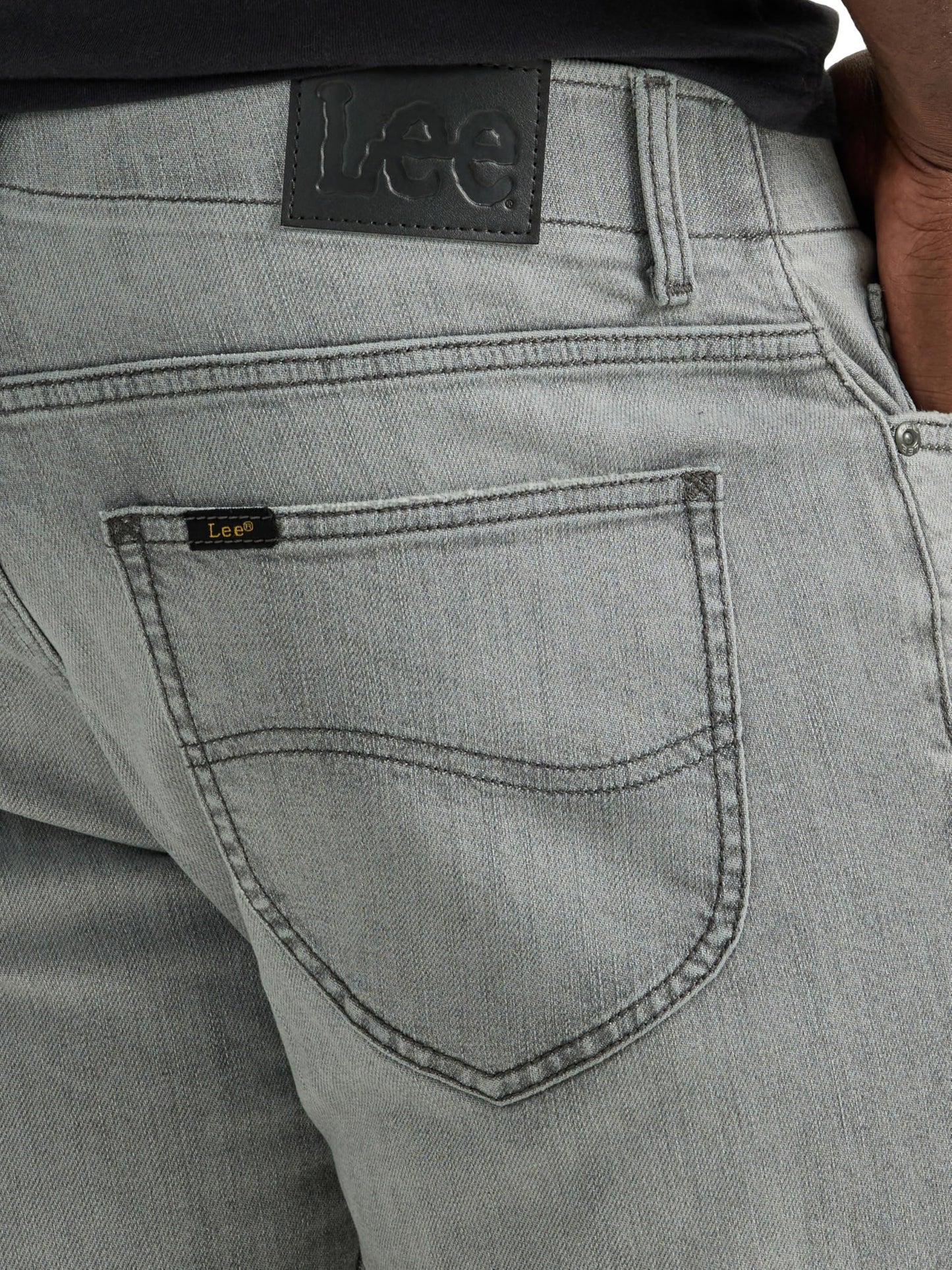 Lee Men's Extreme Motion Straight Taper Jean Cougar 34W x 30L