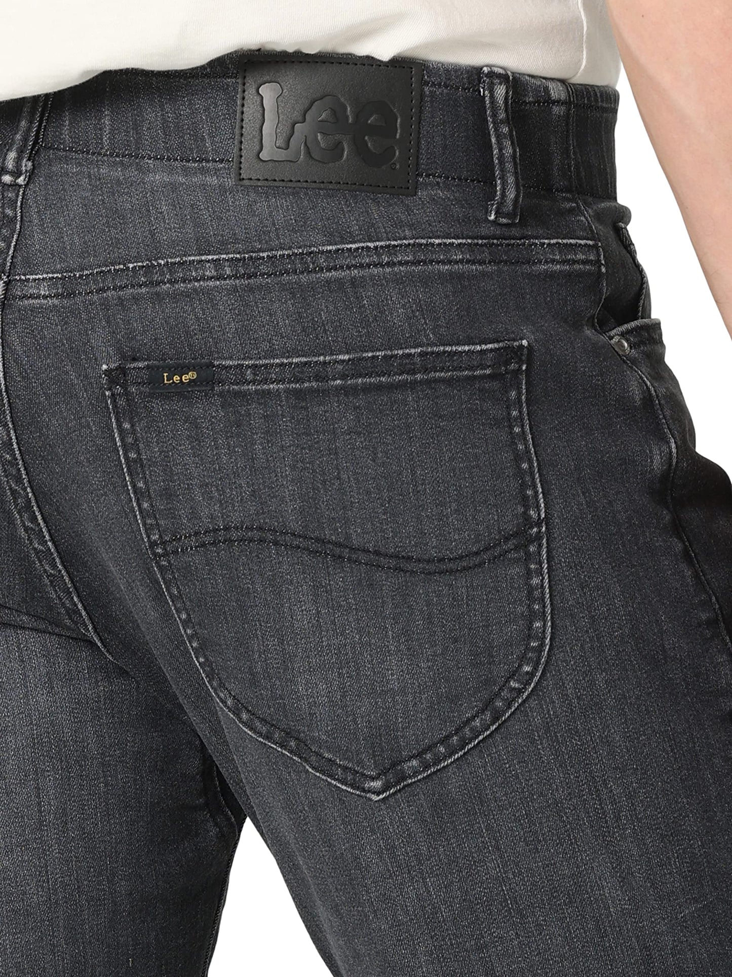 Lee Men's Extreme Motion Straight Taper Jean Cougar 34W x 30L