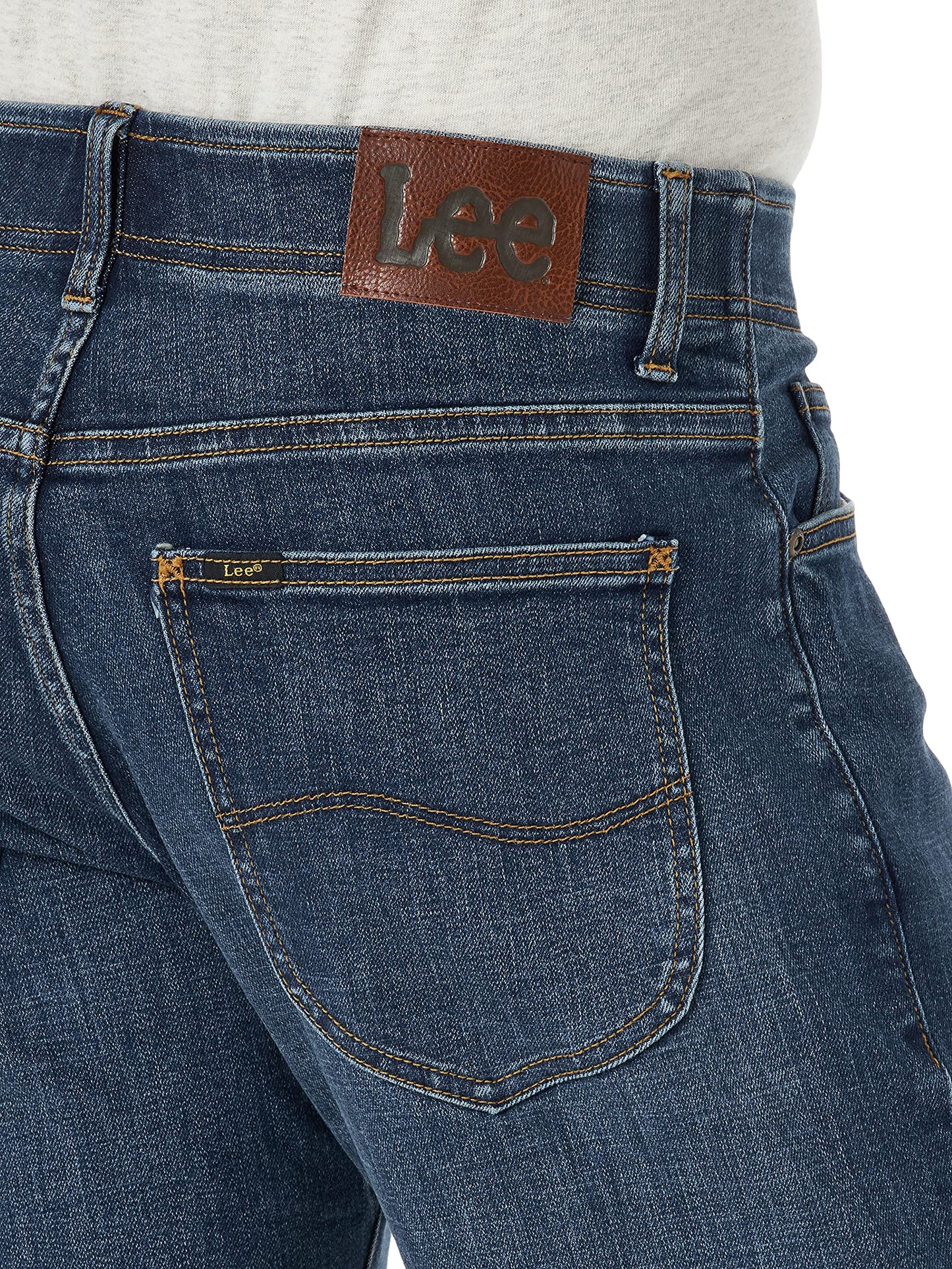 Lee Men's Extreme Motion Straight Taper Jean Cougar 34W x 30L