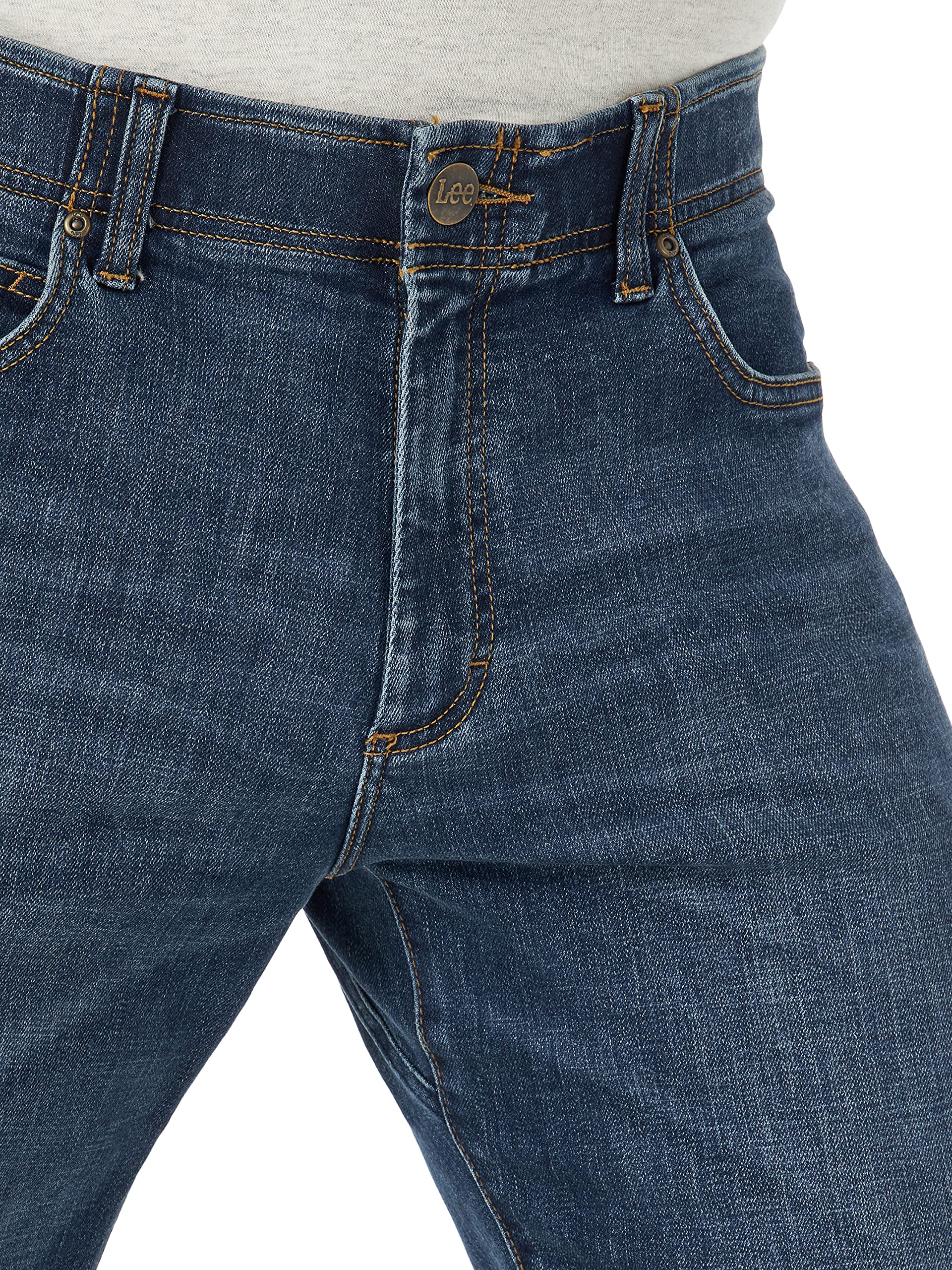 Lee Men's Extreme Motion Straight Taper Jean Cougar 34W x 30L