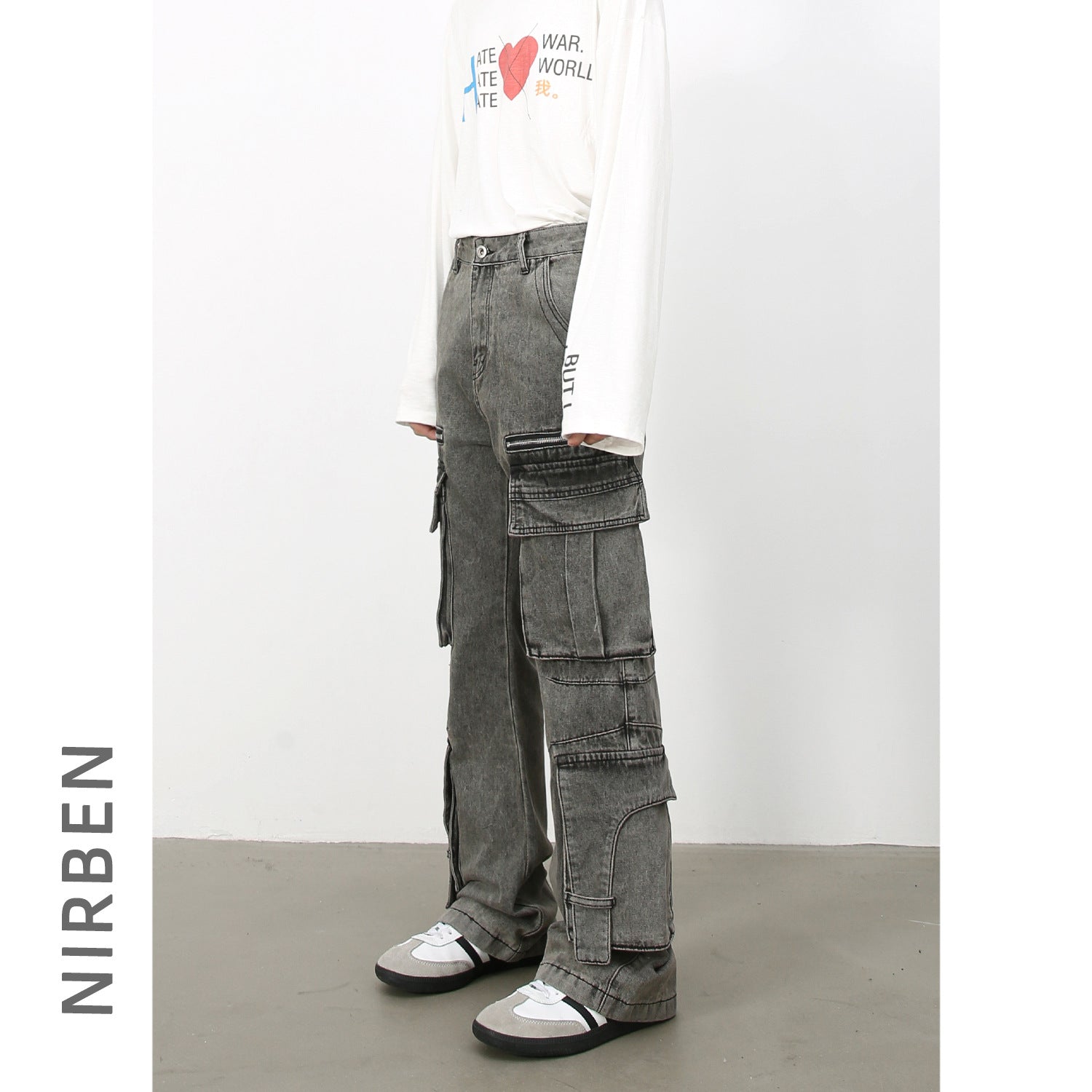 Men's Mid-Rise Jeans with Cargo Pockets