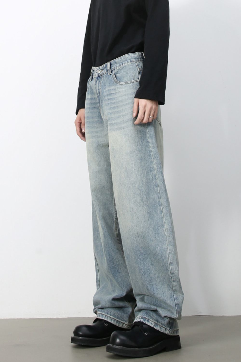 Men's Wide Leg Cargo Jeans