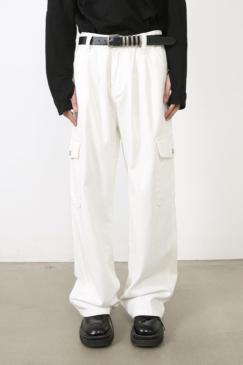 Men's Loose Fit Cargo Jeans