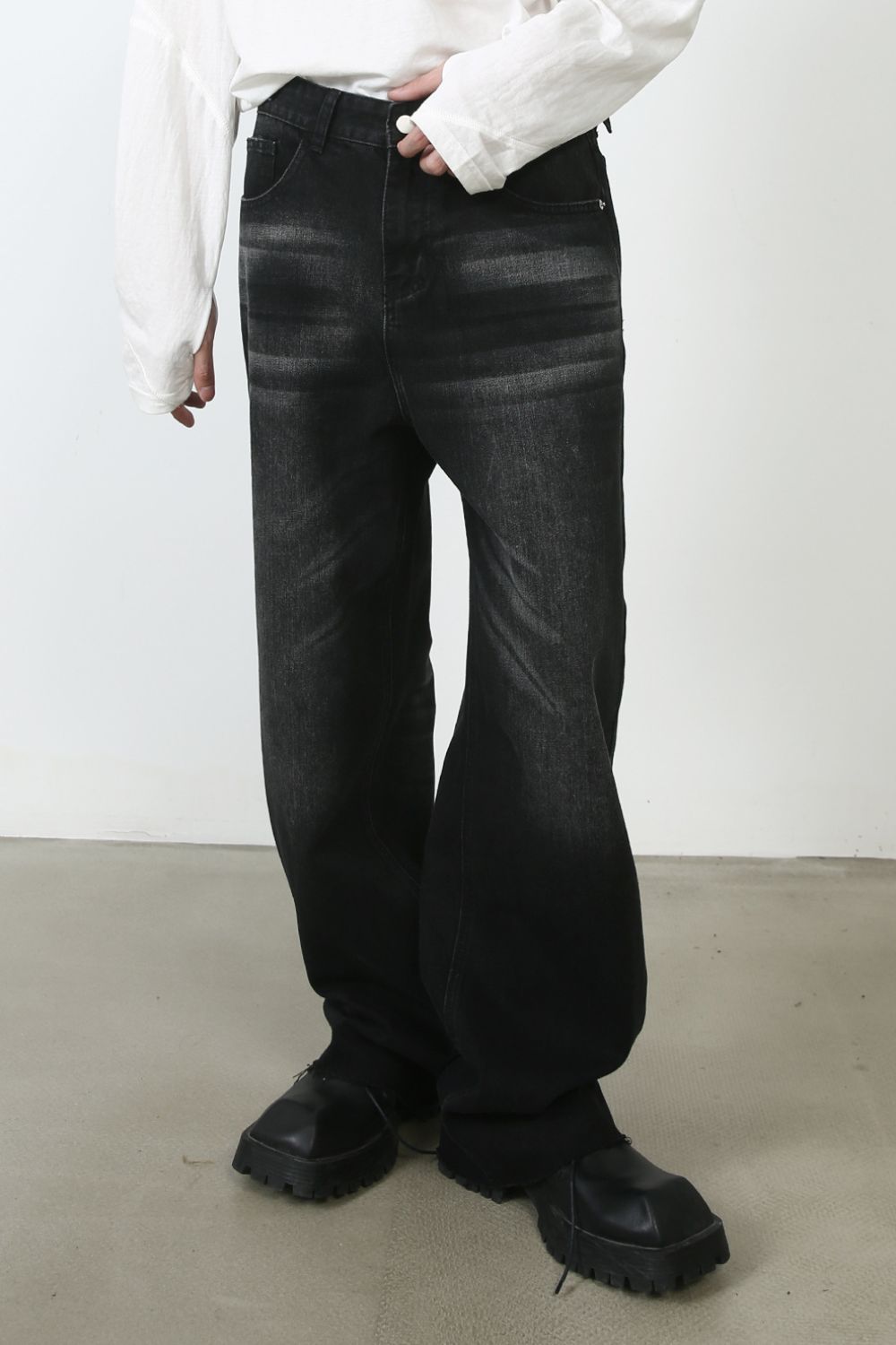 Men's Loose Fit Jeans