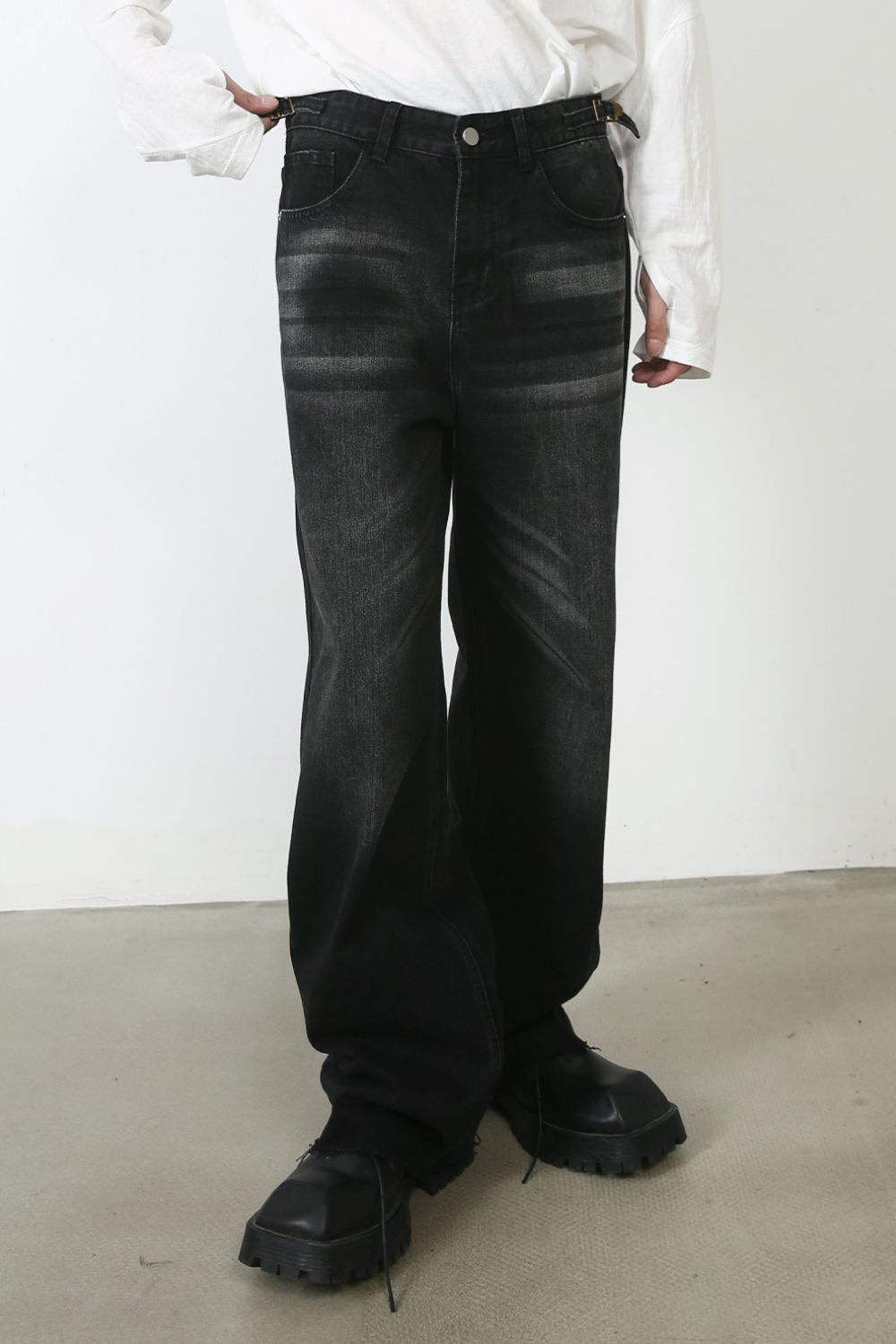 Men's Loose Fit Jeans
