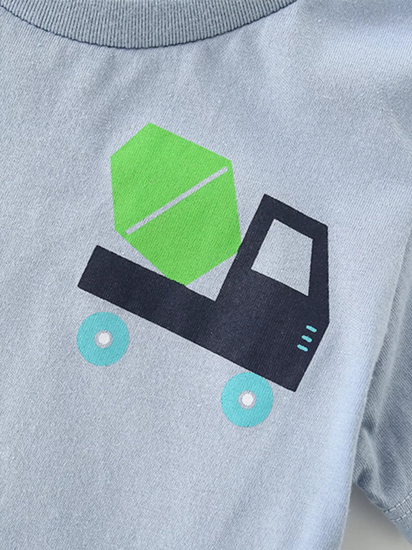 Children's Cartoon Truck Graphic Short Sleeve T-Shirt